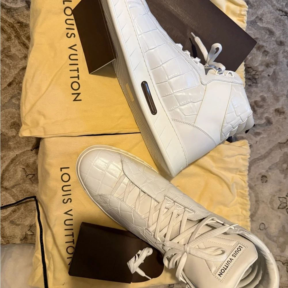 Louis Vuitton White Streetlight Sneakers - Picture 2 of 3